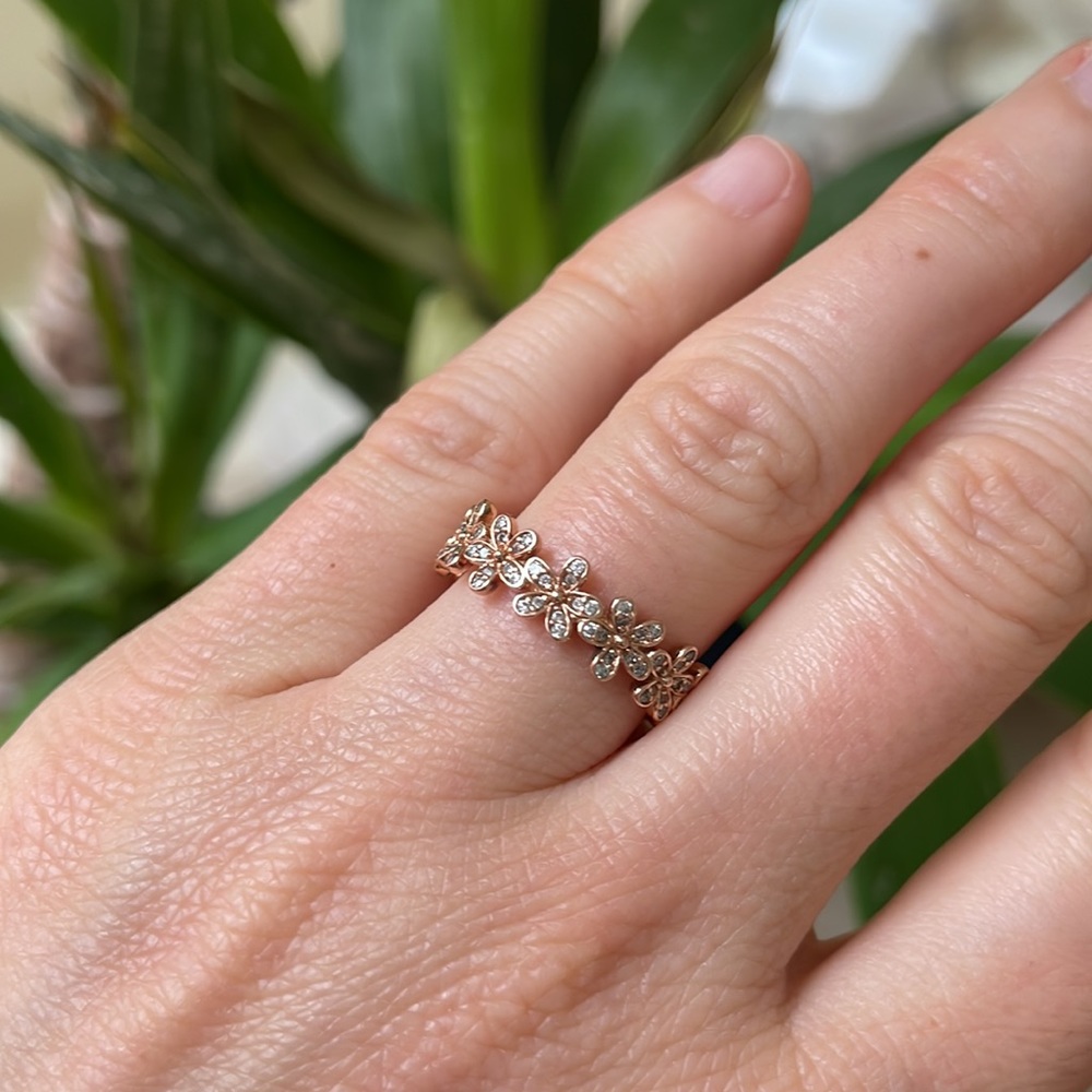 Pandora Rose Gold Daisy Flower Ring size 7